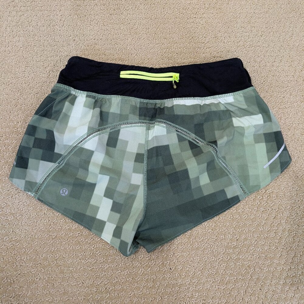 Lululemon Split Second II Shorts - Picture 2 of 4